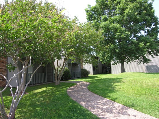 Laurel Parc Apartments